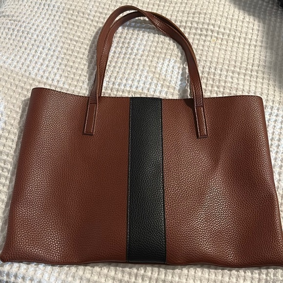 Vince Camuto Handbags - Vince Camuto Laptop bag/ purse